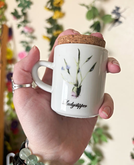 Vintage Cup Herb Holder