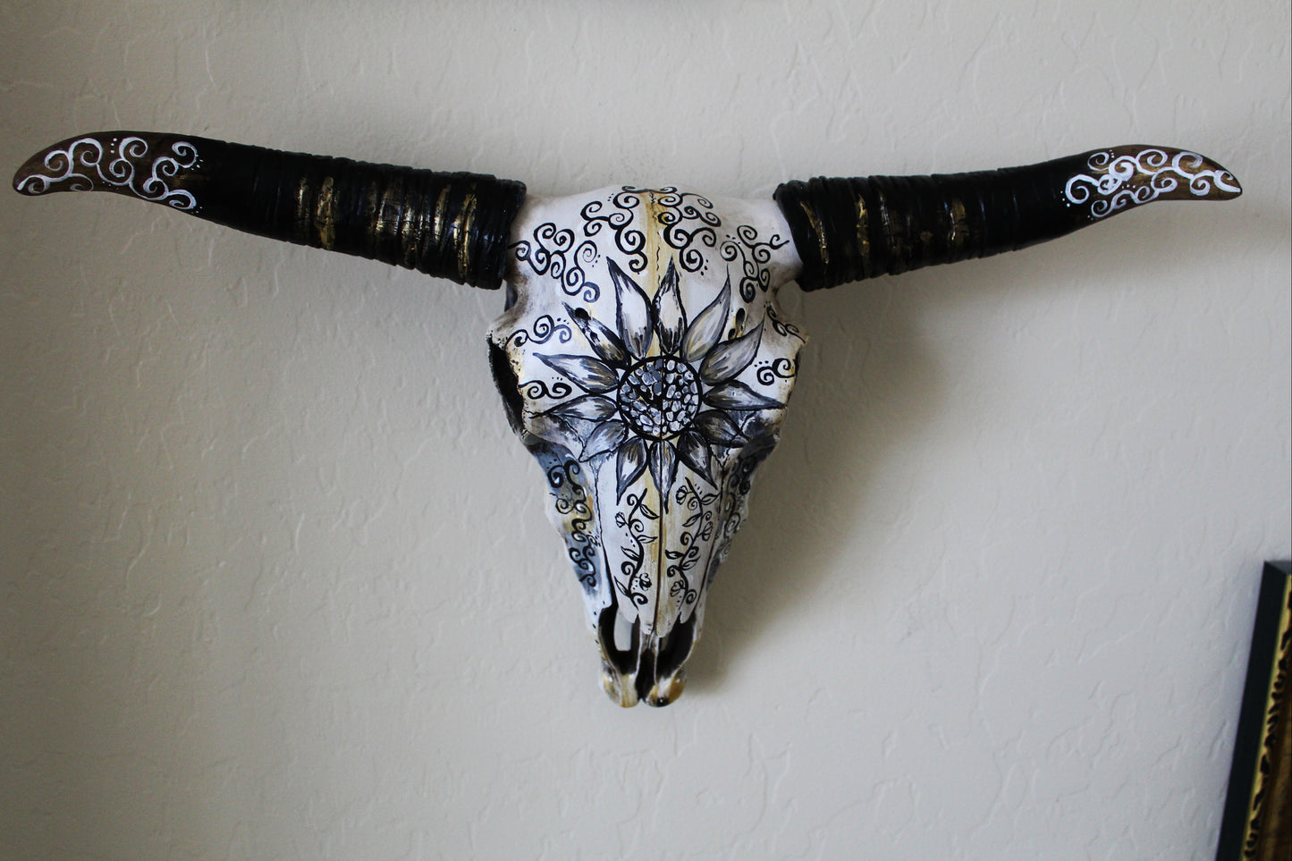 Large Sunflower Bull Skull