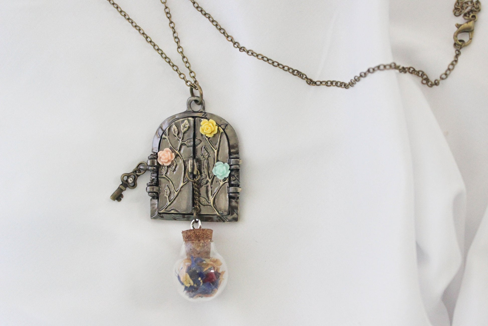 Fairy Door Wildflower Spell Jar Necklace - Wildflower Moon Magic