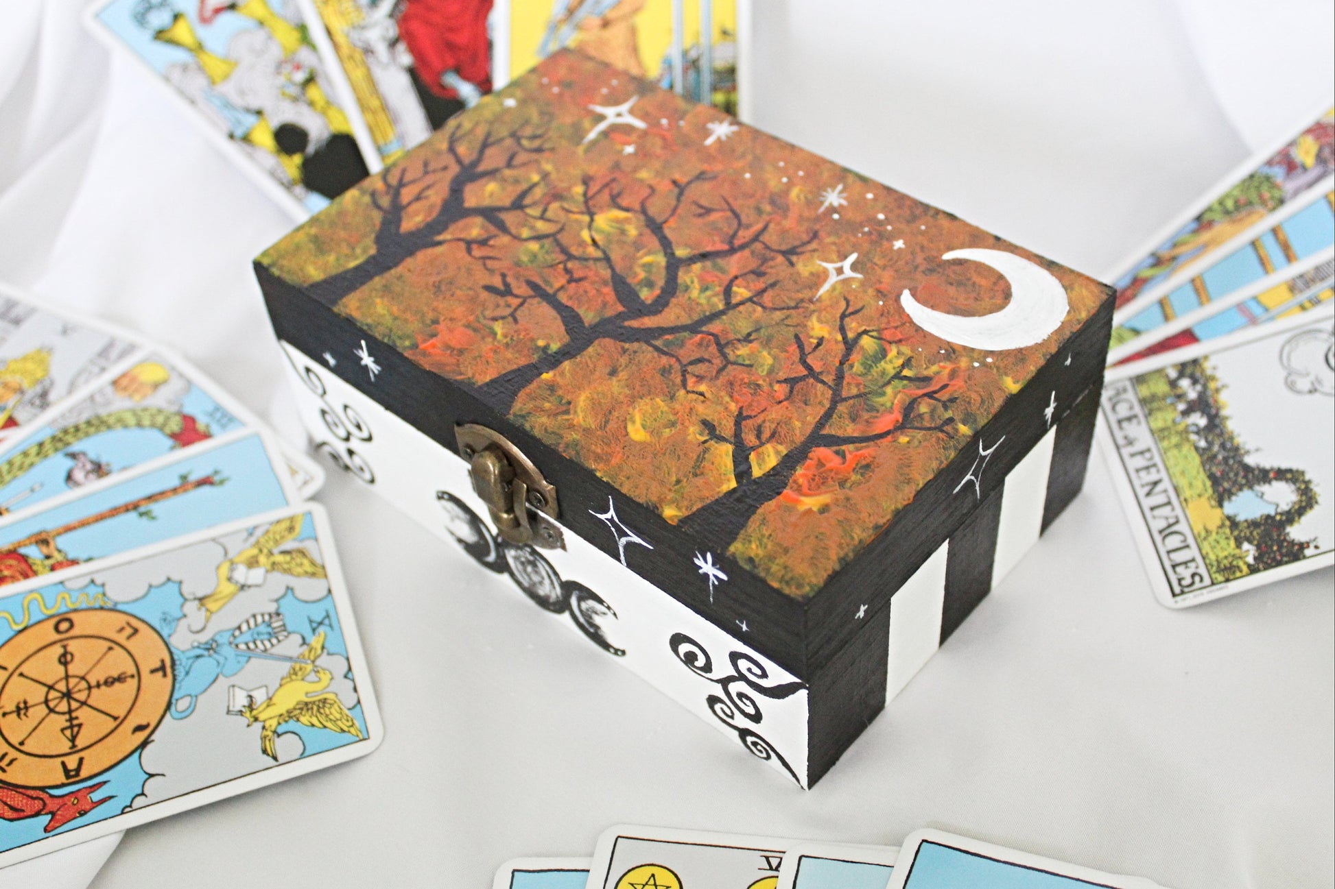 Witchy Tree Tarot Card Box, Tarot Card Box, Witch Trinket Box - Wildflower Moon Magic