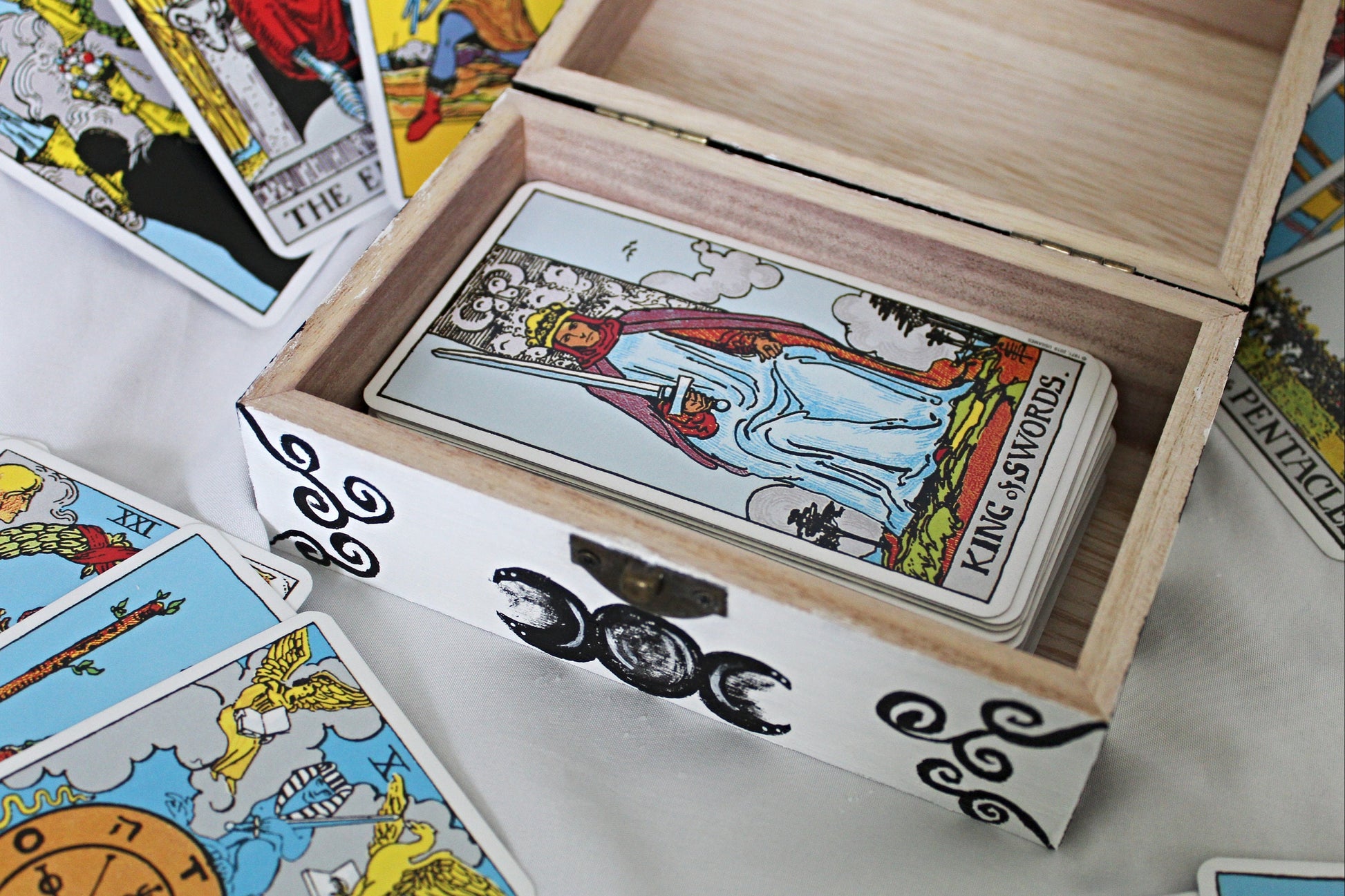 Witchy Tree Tarot Card Box, Tarot Card Box, Witch Trinket Box - Wildflower Moon Magic