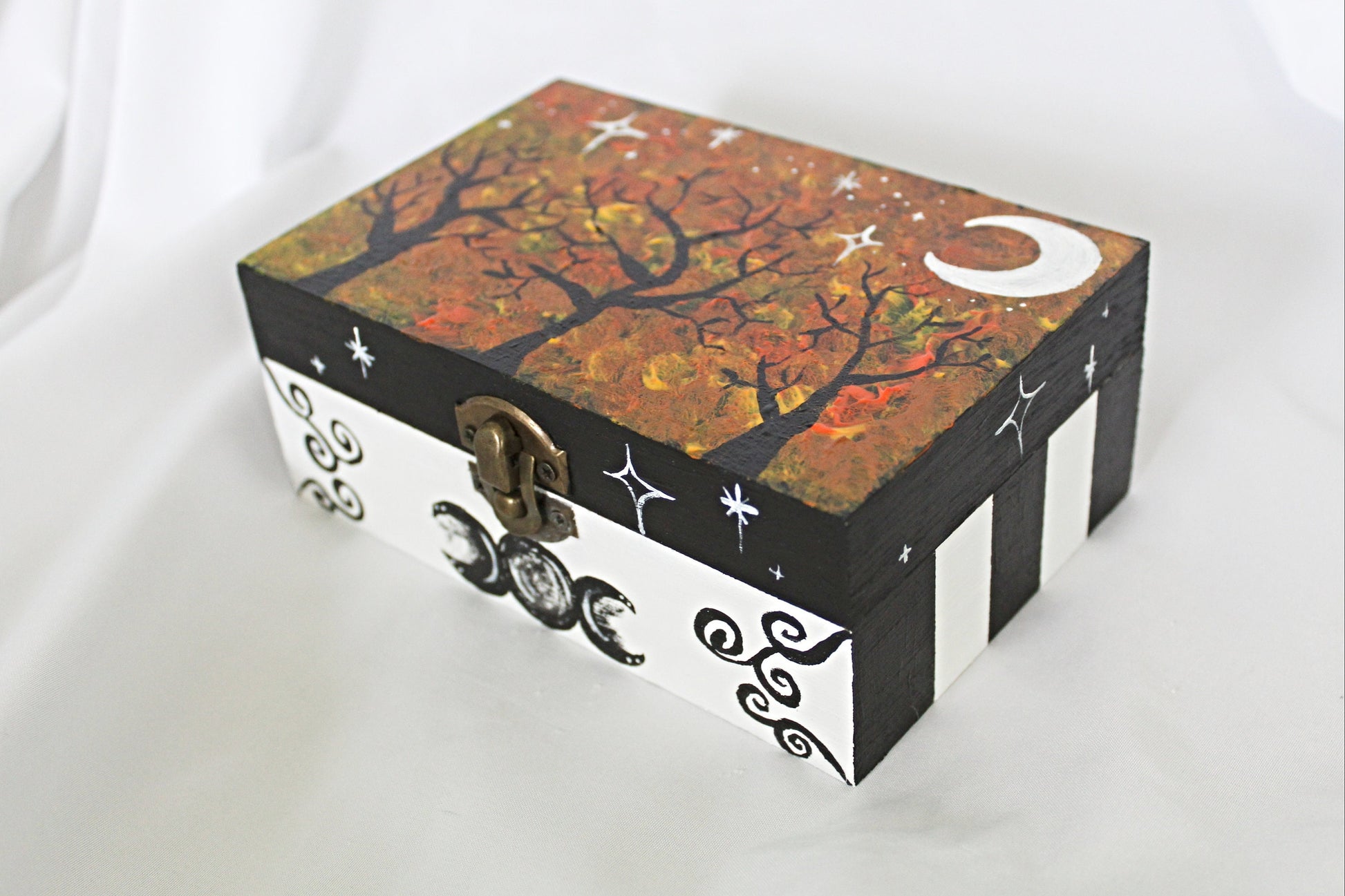 Witchy Tree Tarot Card Box, Tarot Card Box, Witch Trinket Box - Wildflower Moon Magic